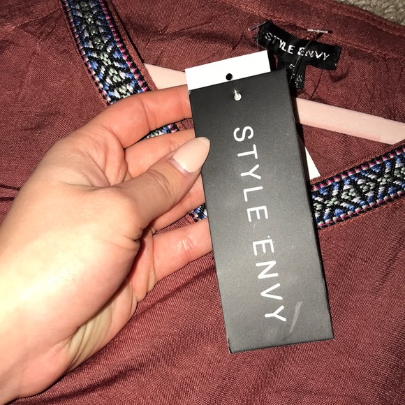 Long sleeve top a detail - Picture 3 of 4